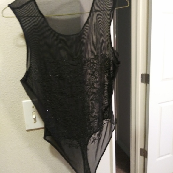 sleeves body suit, glamorous with sequins - Picture 3 of 4